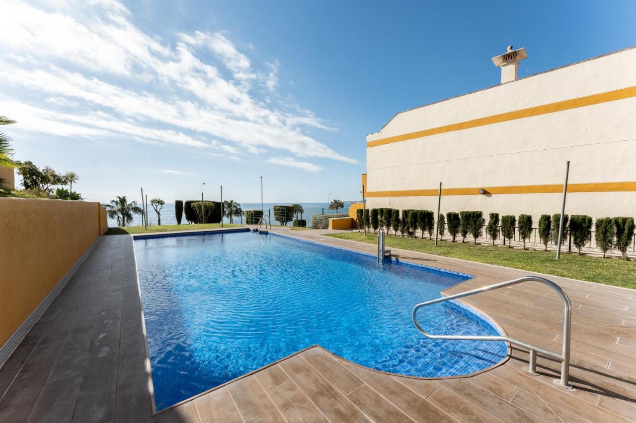 Beachside Retreat With Private Terrace Benalmádena Exteriér fotografie