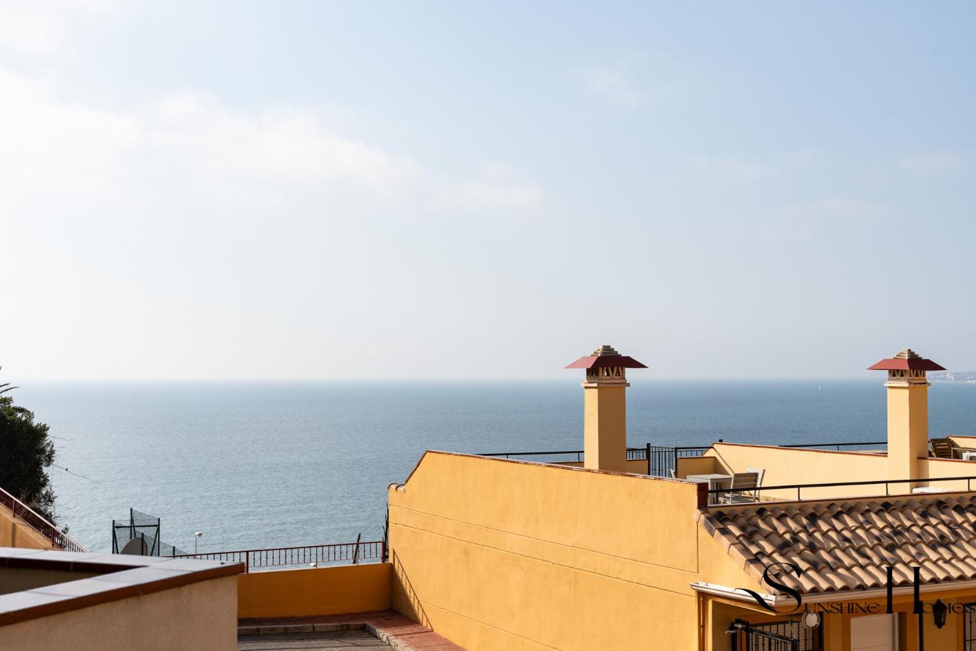 Beachside Retreat With Private Terrace Benalmádena Exteriér fotografie