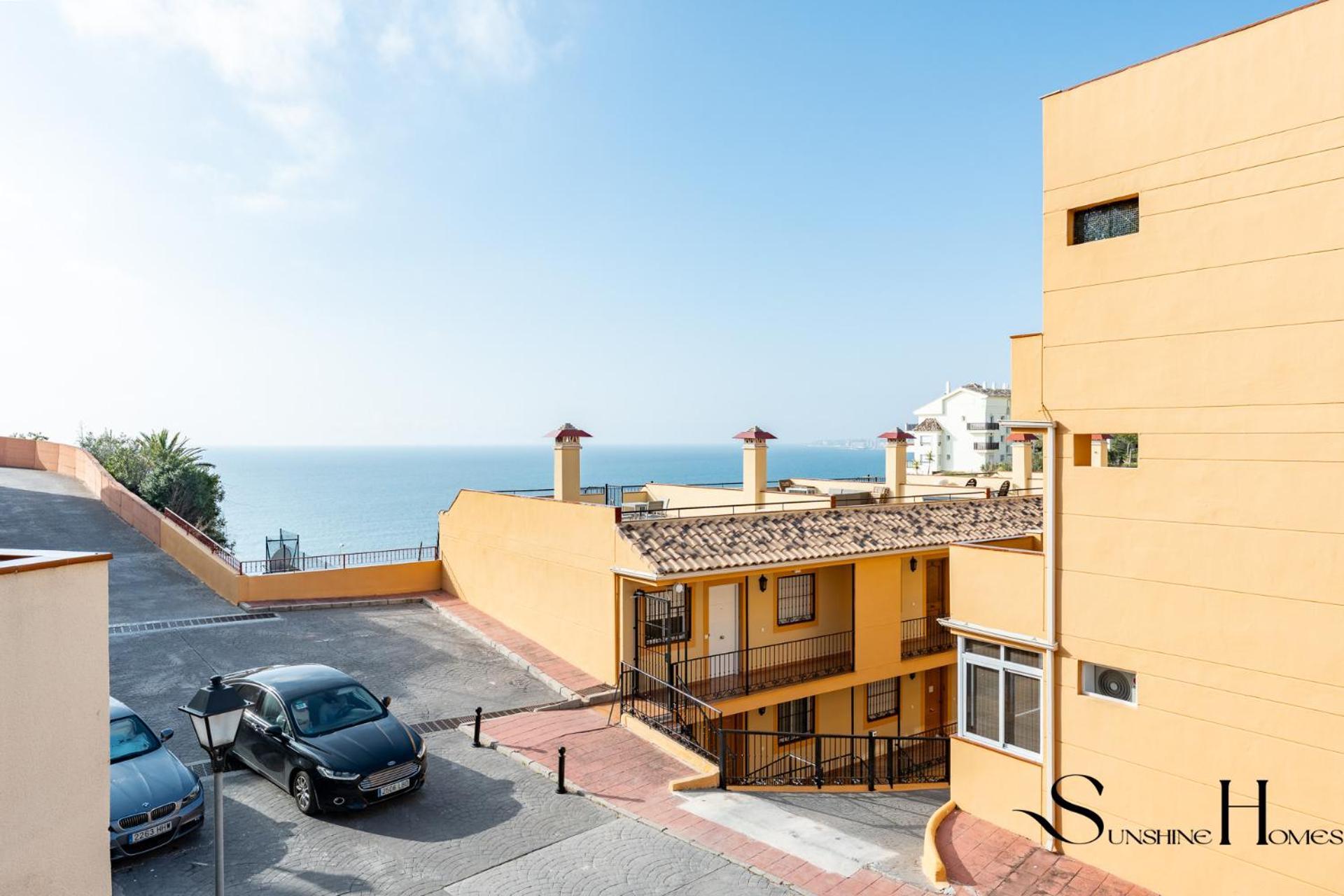 Beachside Retreat With Private Terrace Benalmádena Exteriér fotografie